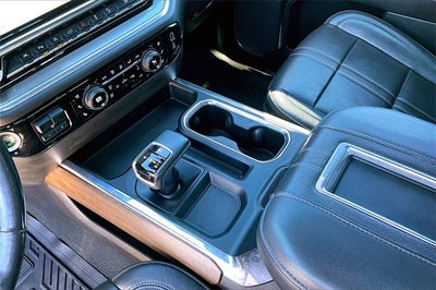 2022 Chevrolet Silverado 1500 4WD Crew Cab Short Bed High Country