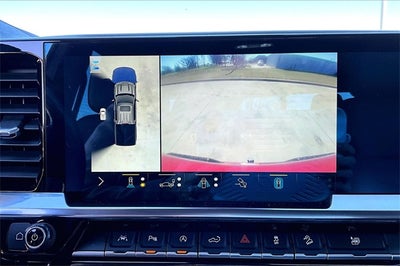 2022 Chevrolet Silverado 1500 4WD Crew Cab Short Bed High Country