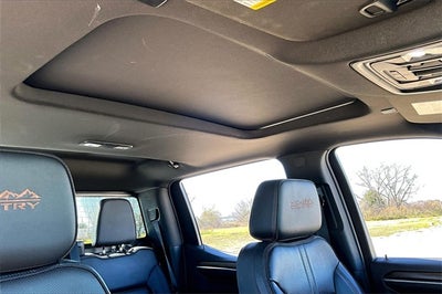 2022 Chevrolet Silverado 1500 4WD Crew Cab Short Bed High Country