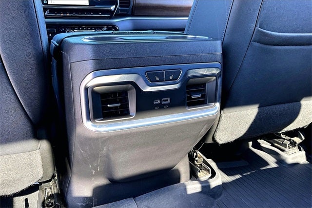 2022 Chevrolet Silverado 1500 4WD Crew Cab Short Bed High Country