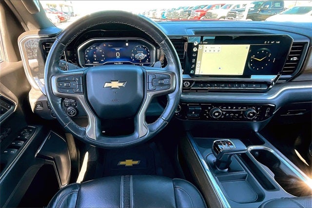 2022 Chevrolet Silverado 1500 4WD Crew Cab Short Bed High Country