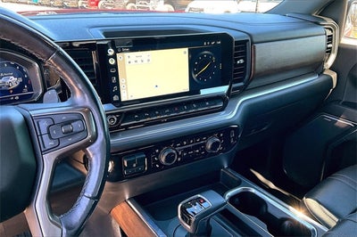 2022 Chevrolet Silverado 1500 4WD Crew Cab Short Bed High Country