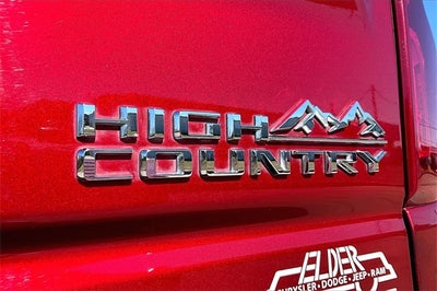 2022 Chevrolet Silverado 1500 4WD Crew Cab Short Bed High Country