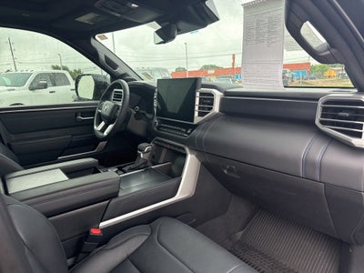 2025 Toyota Tundra Hybrid Platinum Hybrid CrewMax 5.5' Bed