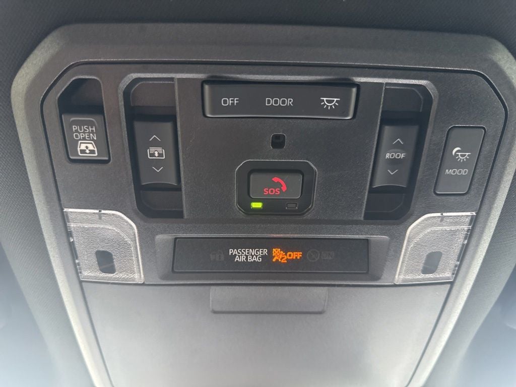 2025 Toyota Tundra Hybrid Platinum Hybrid CrewMax 5.5' Bed