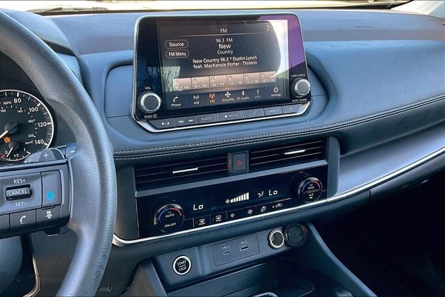 2023 Nissan Rogue SV FWD