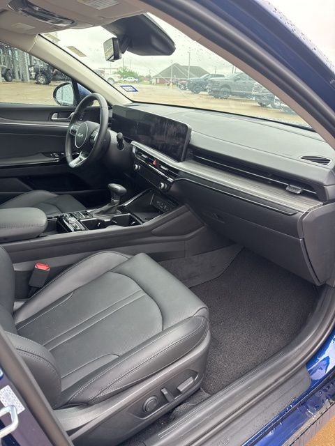 2025 Kia K5 EX