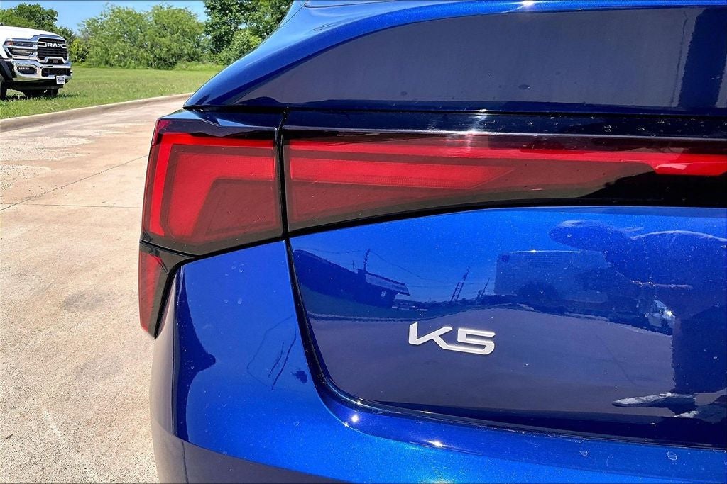 2025 Kia K5 EX
